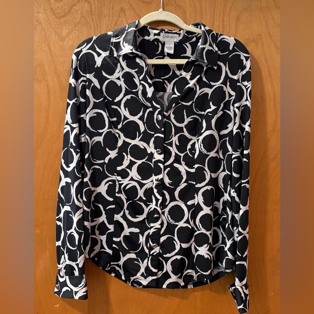 Carmen Marc Valvo Black and White Button-down, French Cuff Blouse